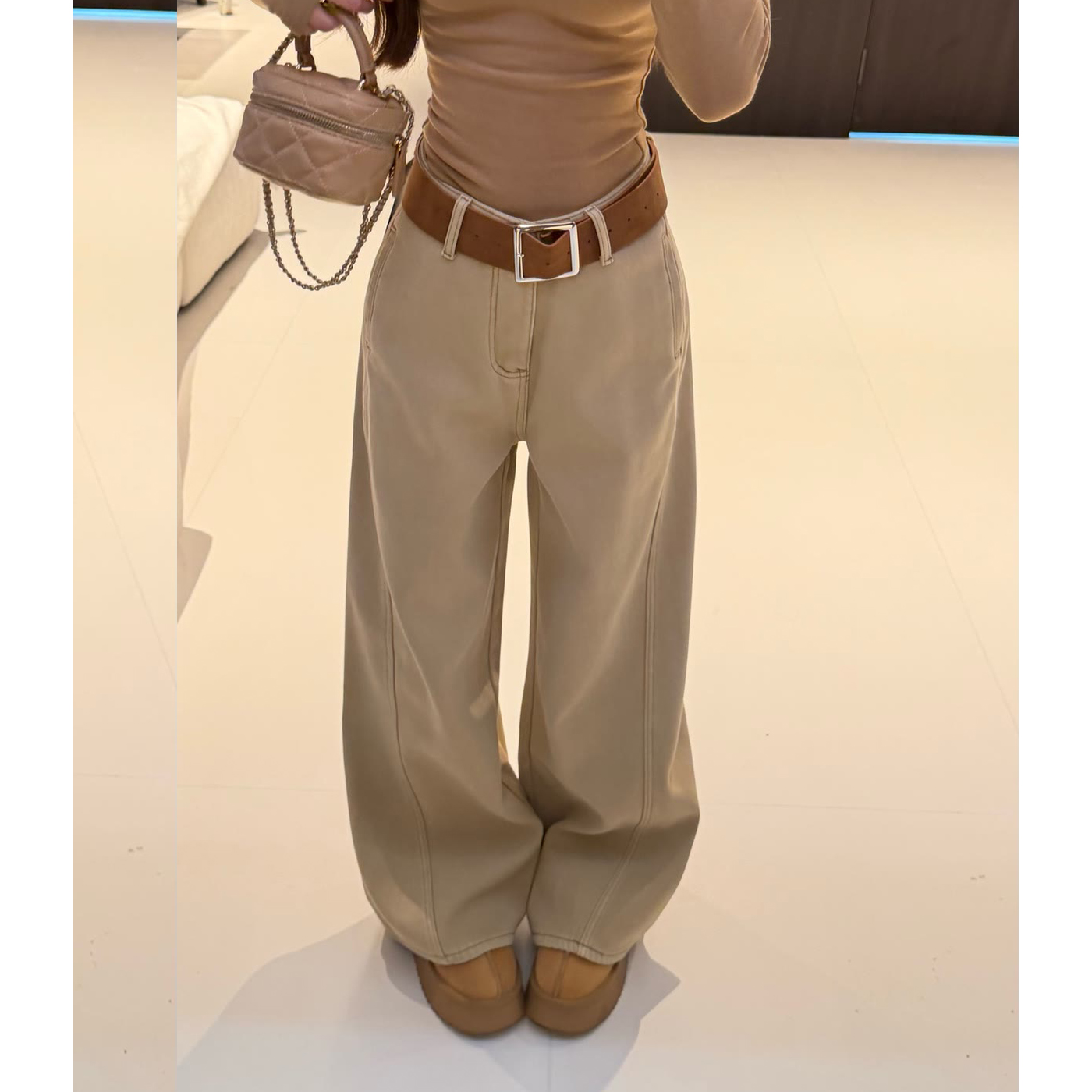 卡其色高腰直筒牛仔裤女