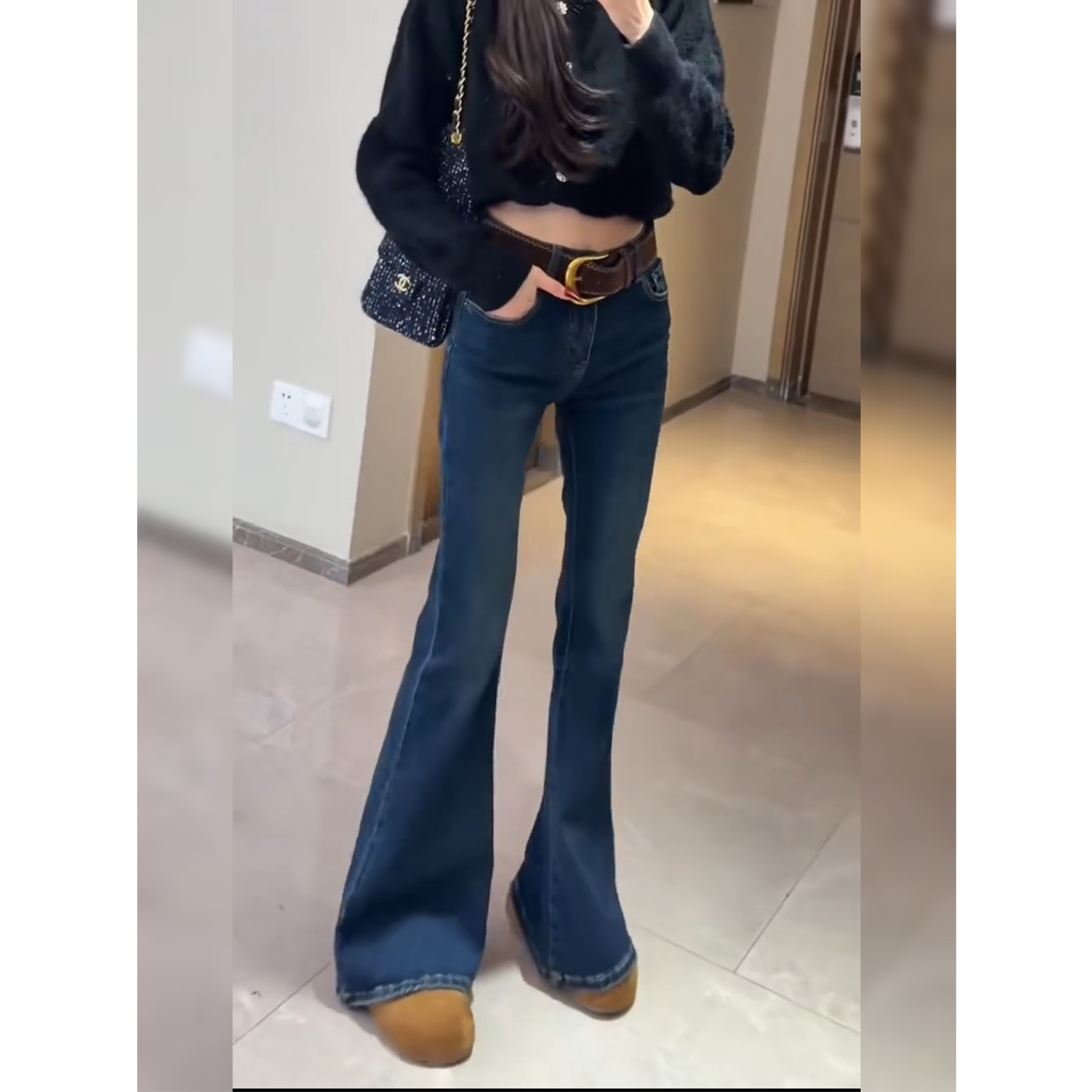 蓝色复古水洗窄版微喇牛仔裤女