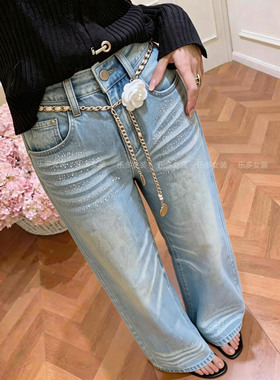浅蓝色重工烫钻牛仔裤女2026新款春季做旧磨白小众设计显瘦直筒裤