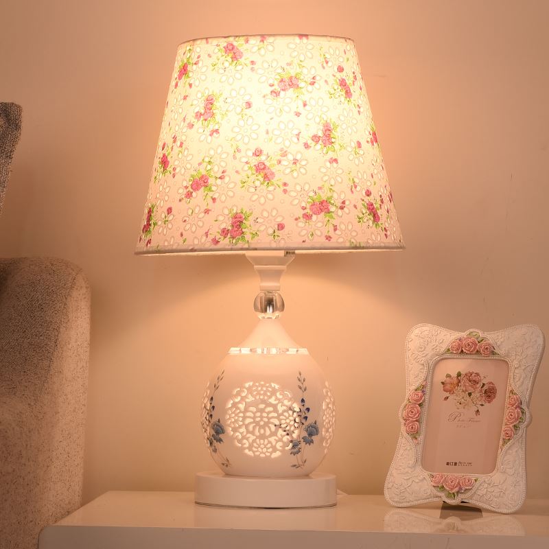 高端大气台灯卧室浪漫时尚2022年L主卧床头柜台灯可调节亮度