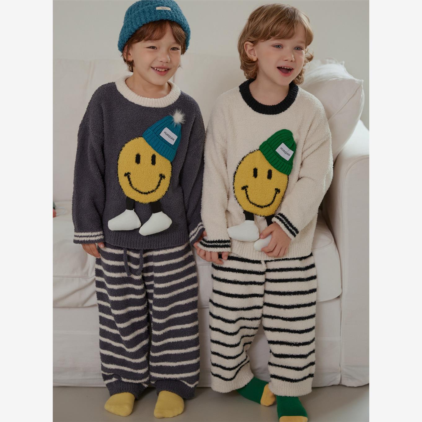 2023秋冬新款小黑托昵托