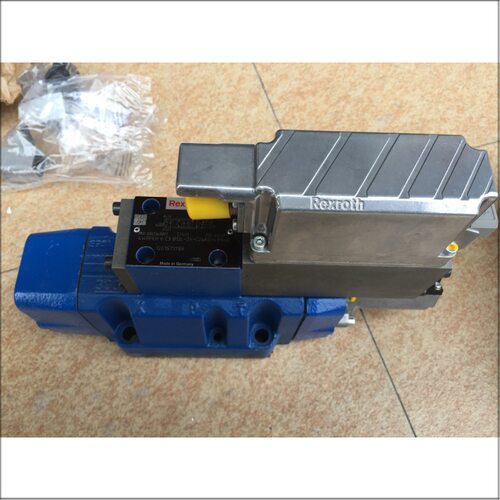 力士乐液压比例方向阀R9001349897 4WRLE16V200M-3X/G24K0/A1M