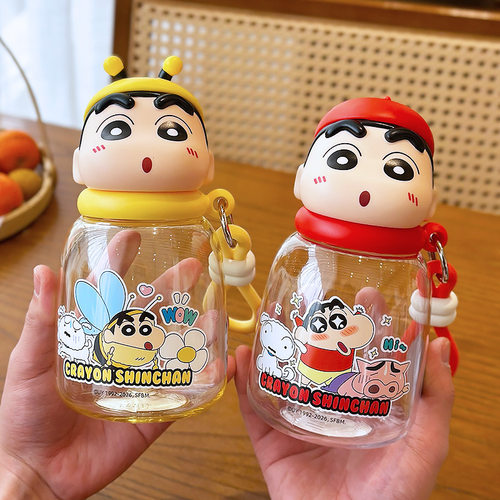 Crayon Shin chan Joint Water Cup 2026 Plastic Cup Student Large Capacity Portable Handheld Cup Female Anti Drop Cup