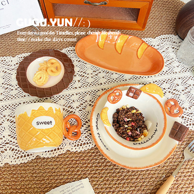 Cute French bread with high aesthetic value, underglaze colored ceramic bowls, beautiful cakes for home use, coffee cup