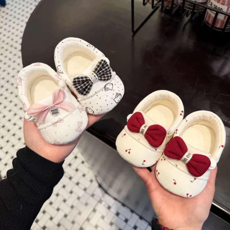 春秋婴儿软底不掉步前鞋