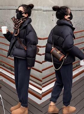今年流行羽绒服女2025年春秋黑色短款宽松小个子白鸭绒面包服外套