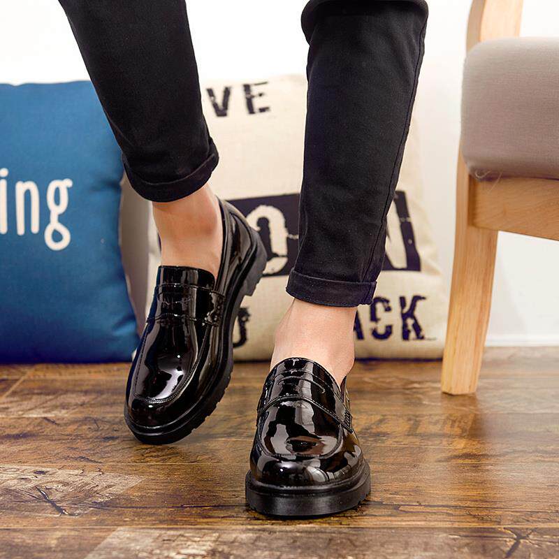 夏季皮鞋男韩版潮流黑色休闲鞋男士英伦懒人一脚蹬豆豆鞋漆皮男鞋