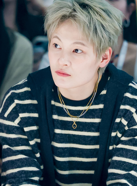 【杨力维秀场同款】Y2NG条纹磨毛针织衫圆领加厚垂感长袖打底上衣