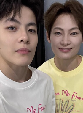 Y2NG“Y+Y+WE”色彩创意击掌涂鸦插画T恤运动通勤休闲宽松短袖