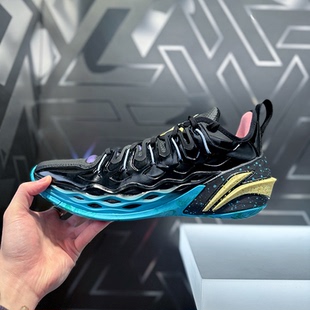 LiNing李宁 Buckets Jb吉米巴特勒 黑猫 䨻科技 聚核芯助力篮球鞋