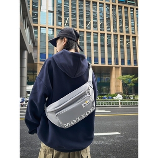 百搭外出女士手 日本新款 简约风斜挎包 轻便商务出行通勤男士 胸包