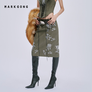 赵露思同款【SALE】【MARKGONG】军绿钉珠半裙流行秋冬流行女裙子