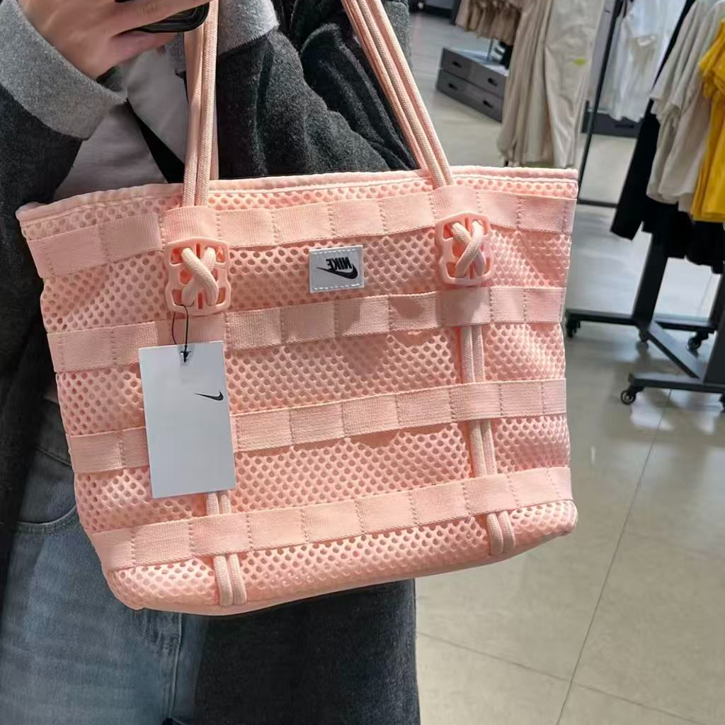 Nike/耐克 大容量 涤纶托特包 粉色购物单肩手提包 CU2607-664
