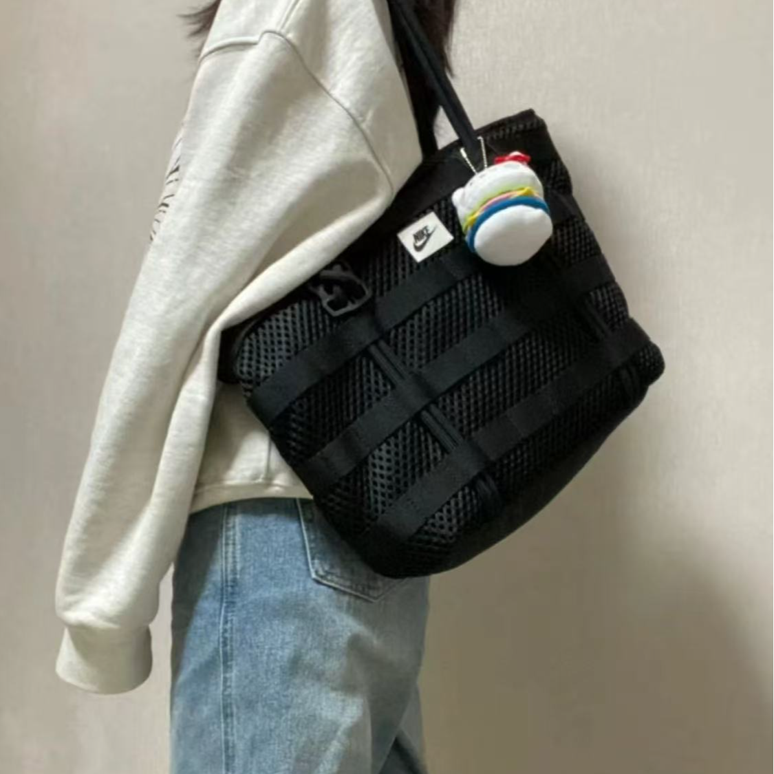 Nike/耐克 大容量 涤纶托特包 购物单肩手提包 情侣款CU2607-010