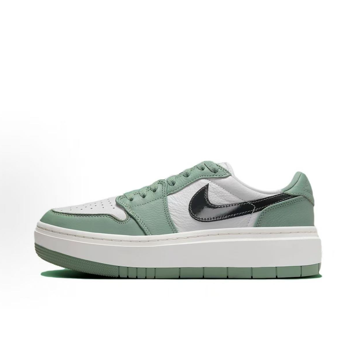 NIKE耐克 Air Jordan 1休闲舒适低帮厚底女鞋白绿板鞋 DH7004-300