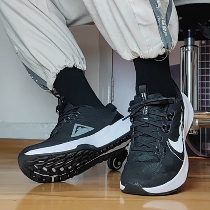 NIKE耐克 男鞋 新款 舒适低帮耐磨透气越野跑步鞋 DM0822-005