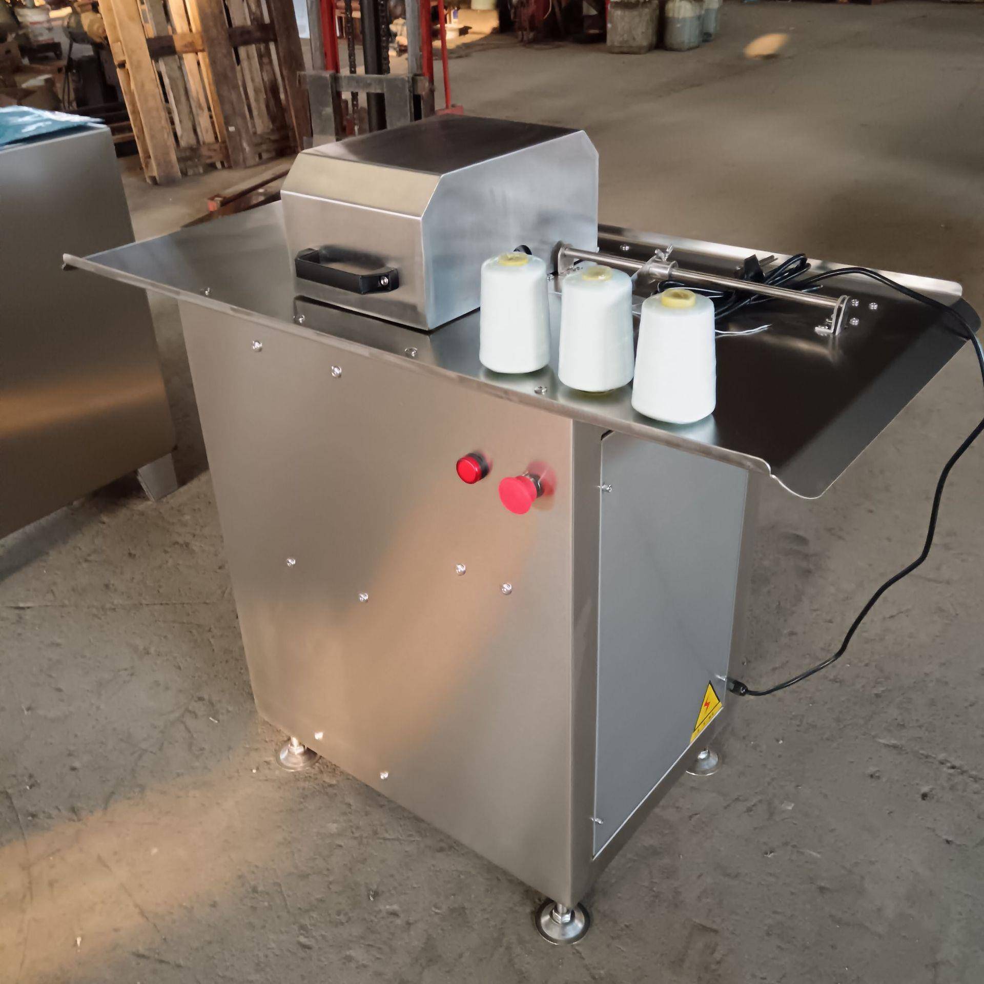 电动香肠扎线机 腊肠猪肉肠香肠扎线设备 半自动烤肠绕线机