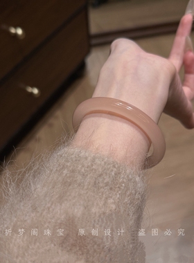 桃桃同款蜜桃粉少女款圆条玉手镯