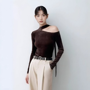 ariosea艾诺丝娃官方旗舰店2026春轻熟风斜领丝绒针织衫BR601134