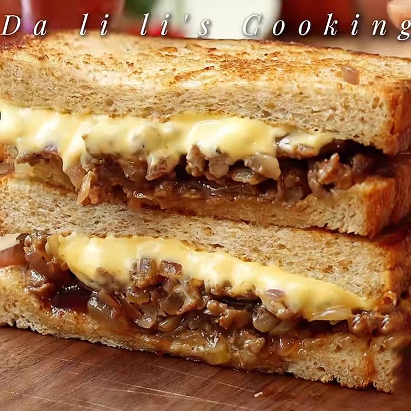 牛肉芝士帕尼尼三明治营养早餐半成品面包懒人早饭充饥夜宵零食