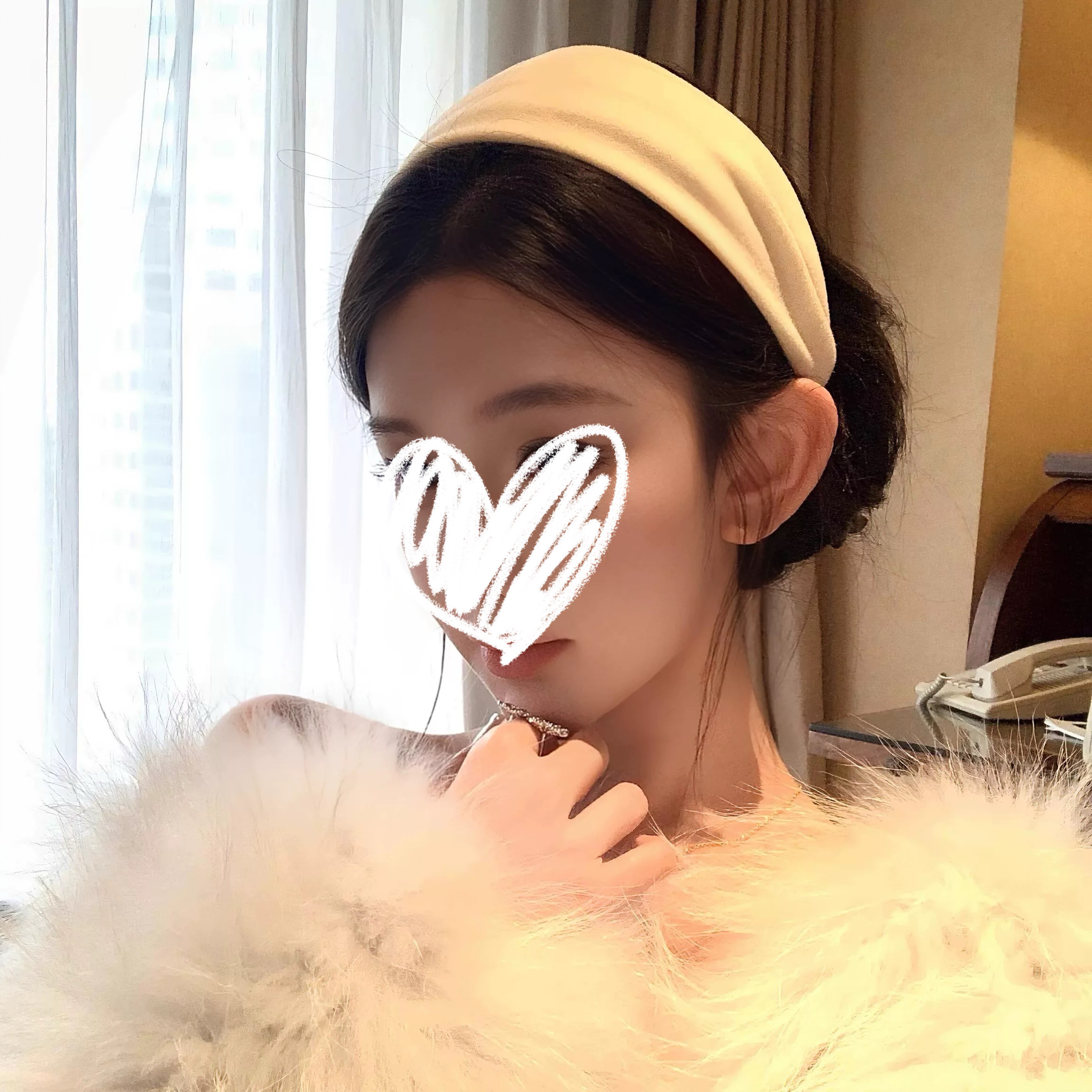 高颅顶时尚白色绒面宽边发箍女款日常外戴发卡洗脸压发头箍头饰潮