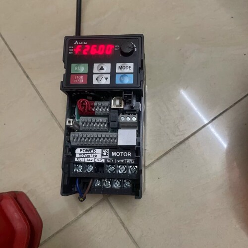 台达变频器，型号VFD4A8MS21ANSAA，实物图拍摄，议价