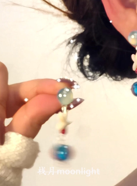 蓝色琉璃圆珠海星耳钉女款度假风