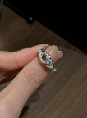 蓝白撞色祥云珐琅戒指女款新中式