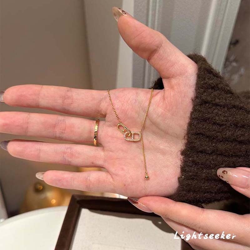 双环相扣猪鼻子项链小众设计感精致超闪轻奢高级感极细流苏锁骨链,饰品/流行首饰/时尚饰品新,项链,淘宝优惠券,粉丝福利购,淘宝优惠卷