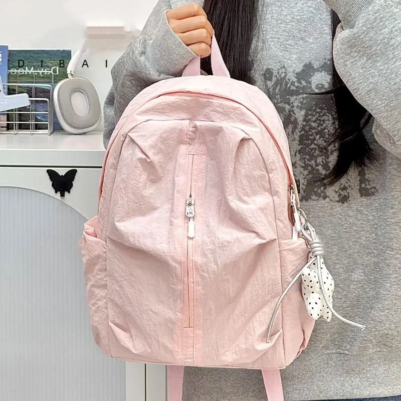 学院风简约轻便女学生双肩包