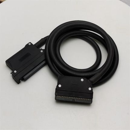 端子台连接器PLC电缆XW2Z-0100BF-L XW2Z-0700BF-L XW2Z-1000BF-L