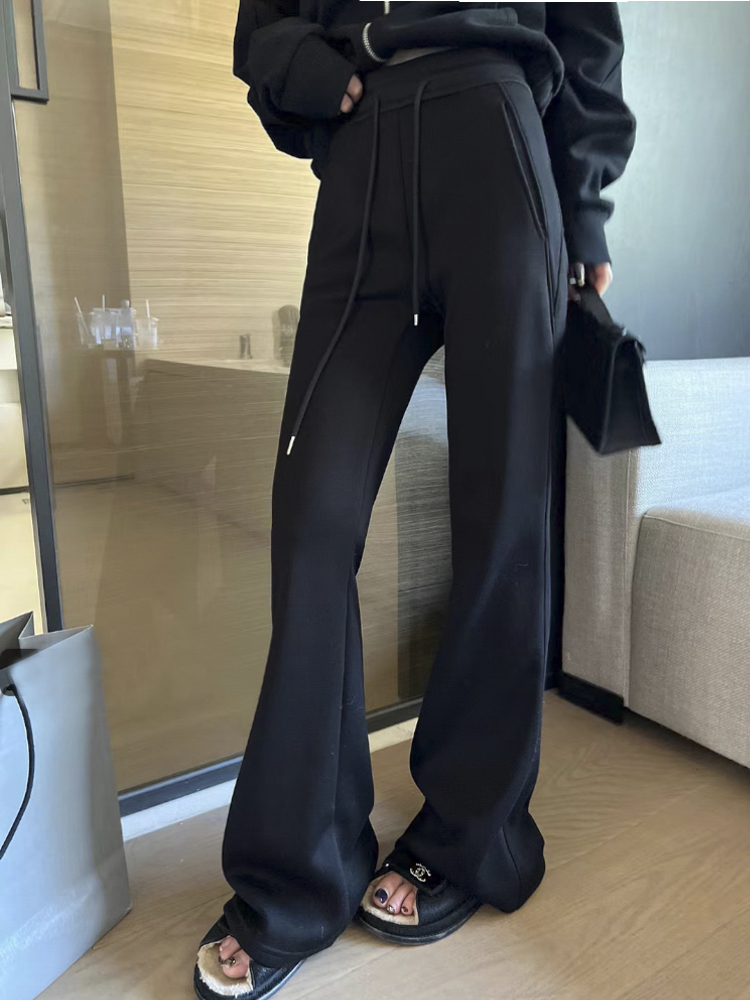 黑色美式高腰垂感加绒运动裤女秋冬显瘦剪裁加厚婴儿绒瑜伽喇叭裤