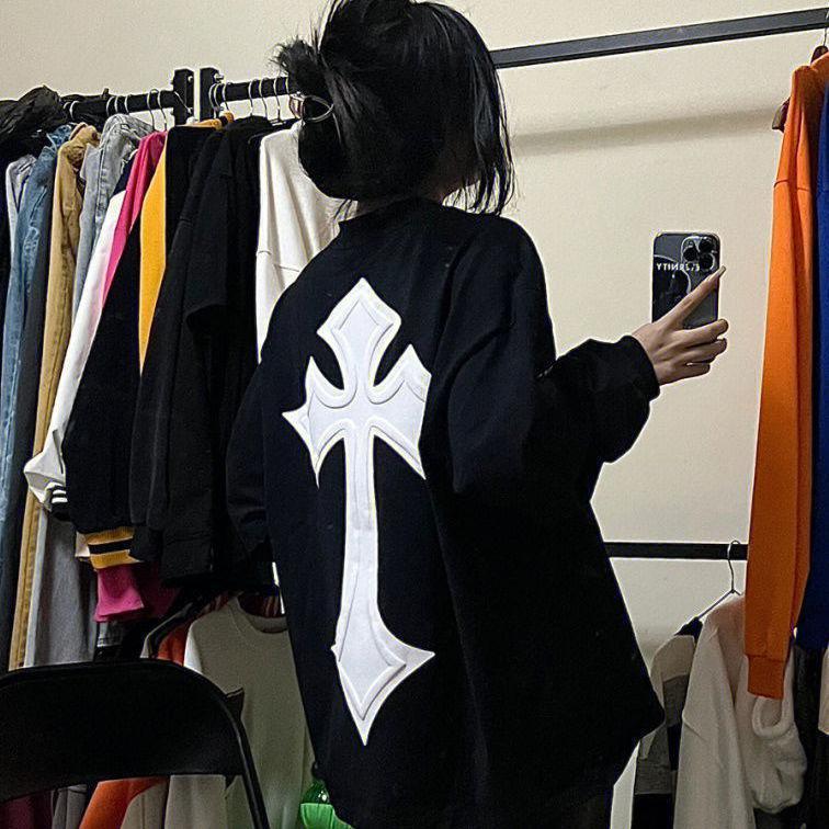 黑色连帽印花卫衣宽松百搭潮流