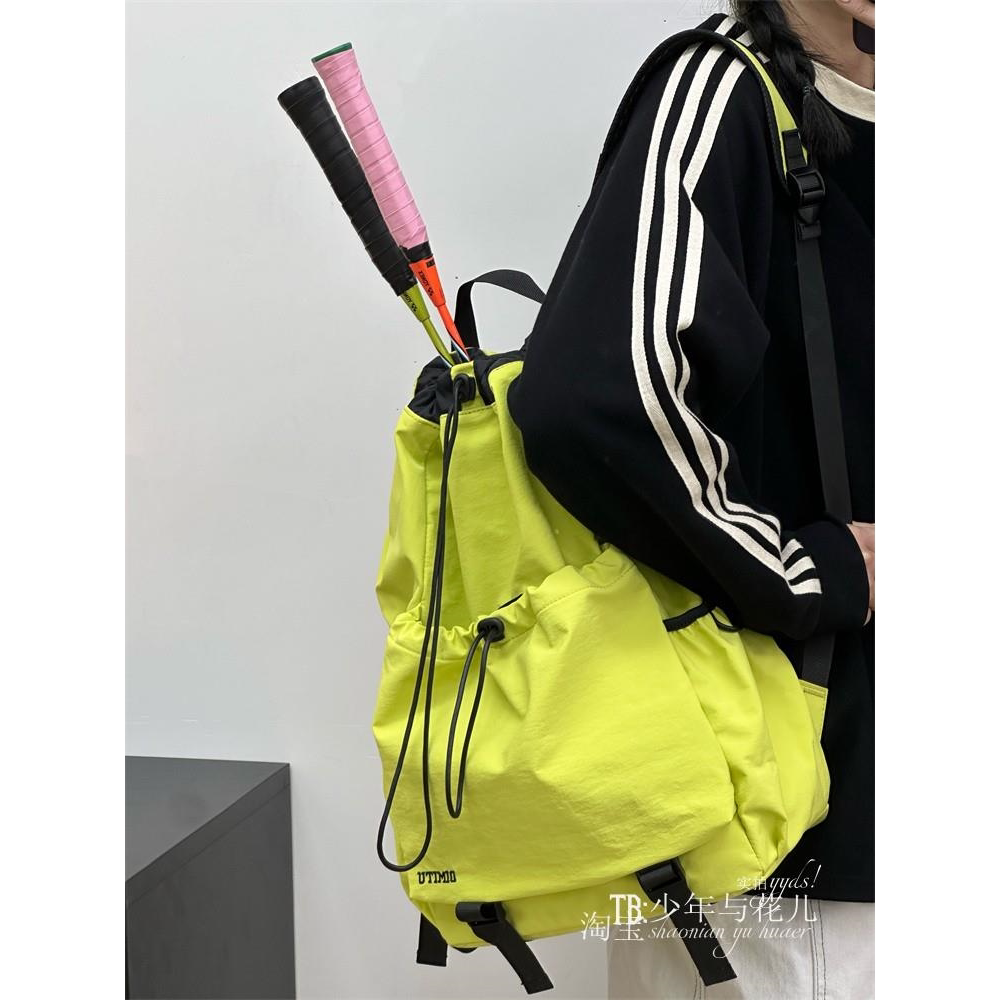 户外运动双肩包男女款轻便防泼水抽绳郊游包大学生上课包徒步背包