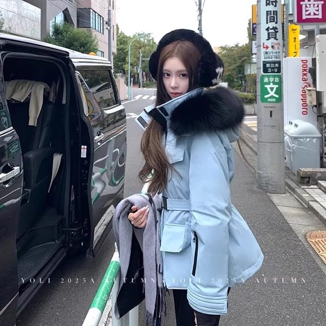 YOLI张宥利狐狸毛领显瘦羽绒服