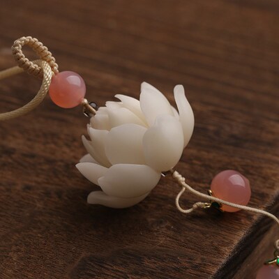 精选高档大莲花汽车挂件心连心后视镜挂饰男女款式车内上载