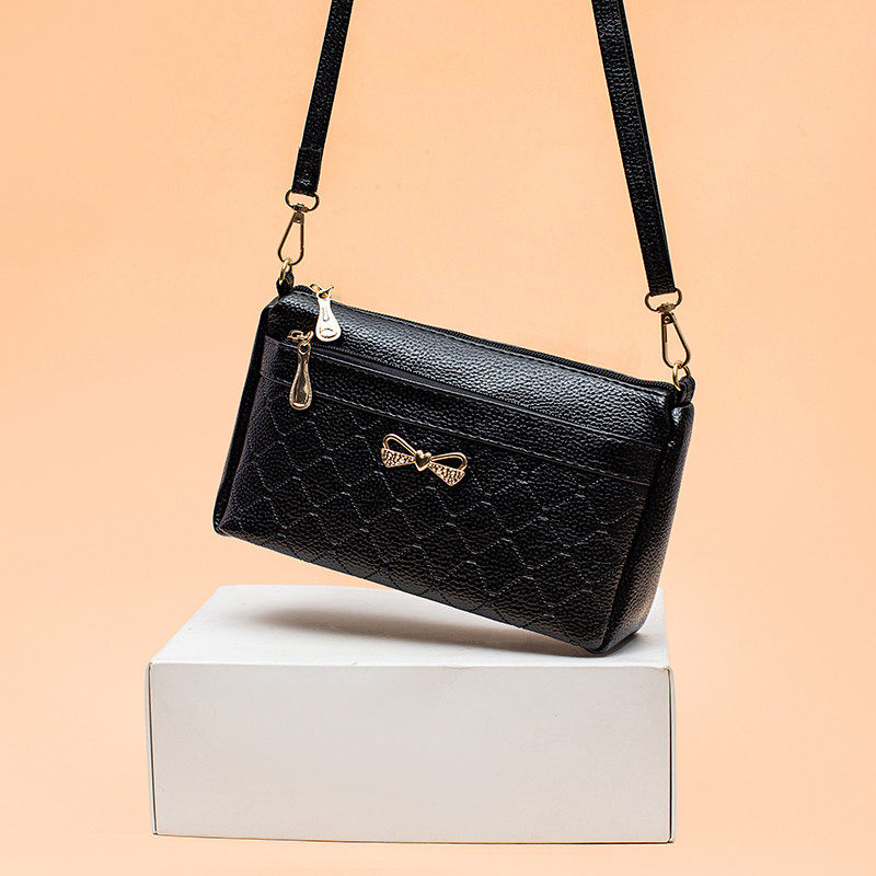 斜挎小包包2025新款潮时尚单肩包女百搭小方包小众菱格高级感女包