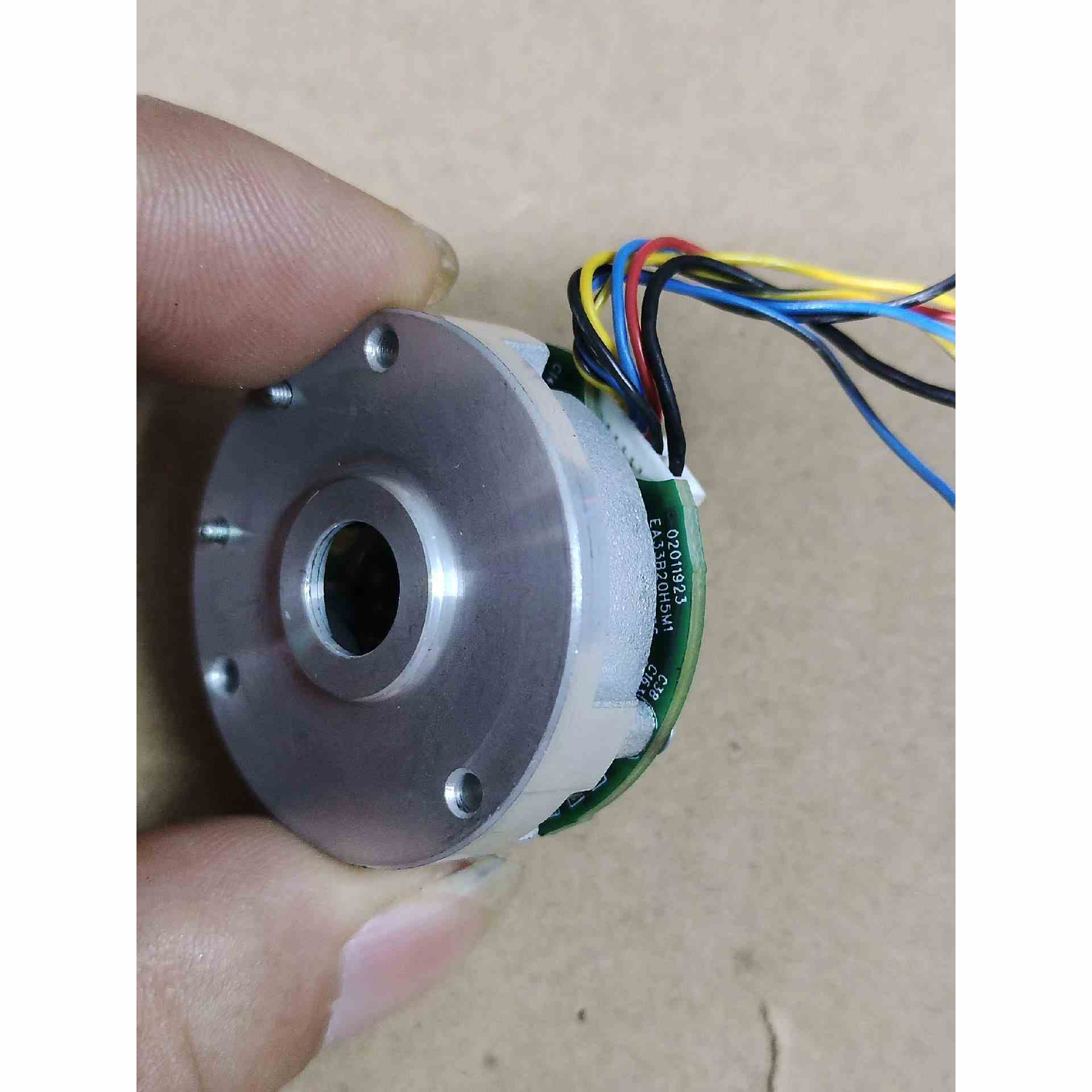 汇川编码器EA33B20H5M1,这个码盘拆坏了,没有码盘,,不是实价