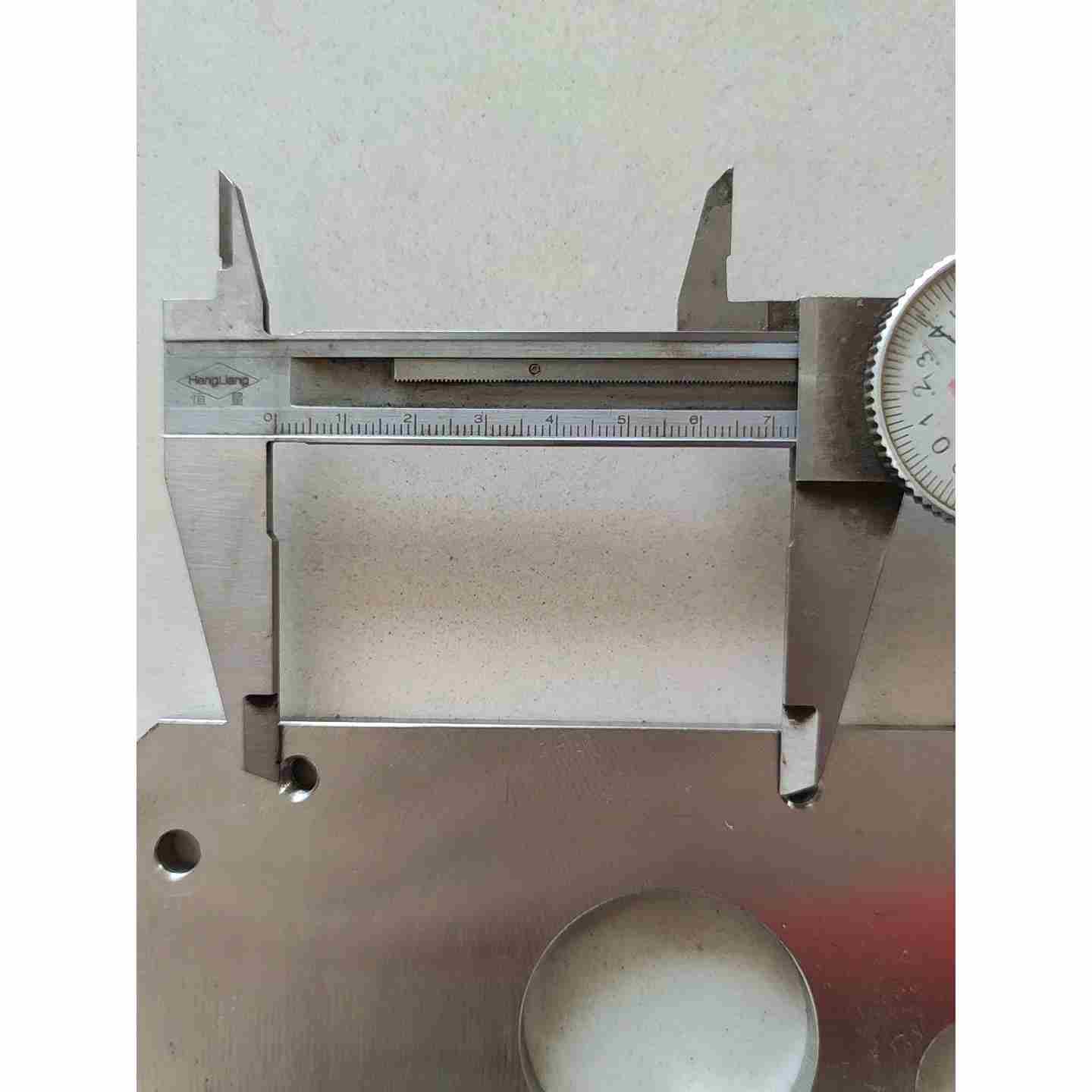 拆机 电机支架中心孔距73mm,圆法兰43mm,材质非常好,,不是实