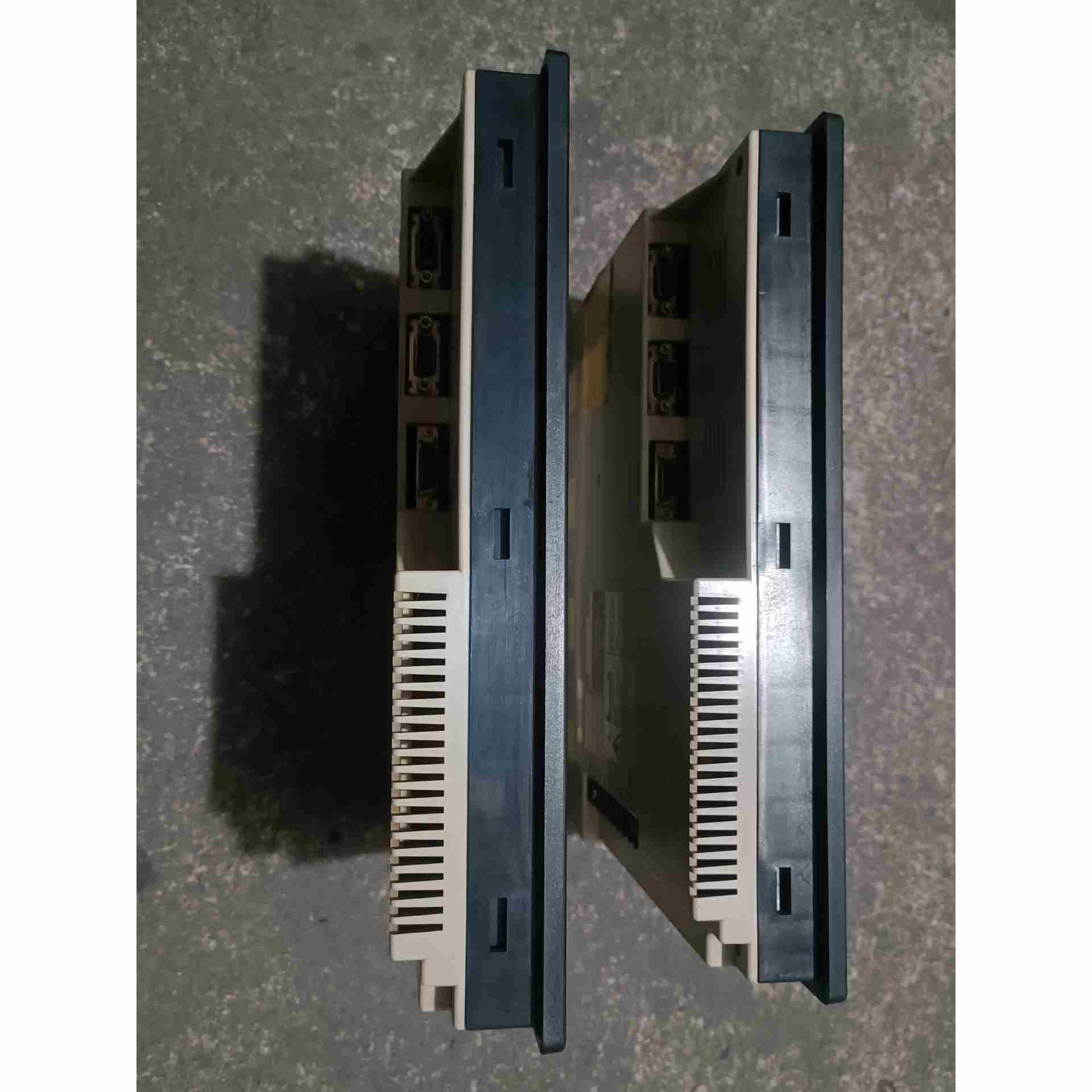 原装拆机欧姆龙触摸屏，NT631C-ST151B-EV2，功，不是实价