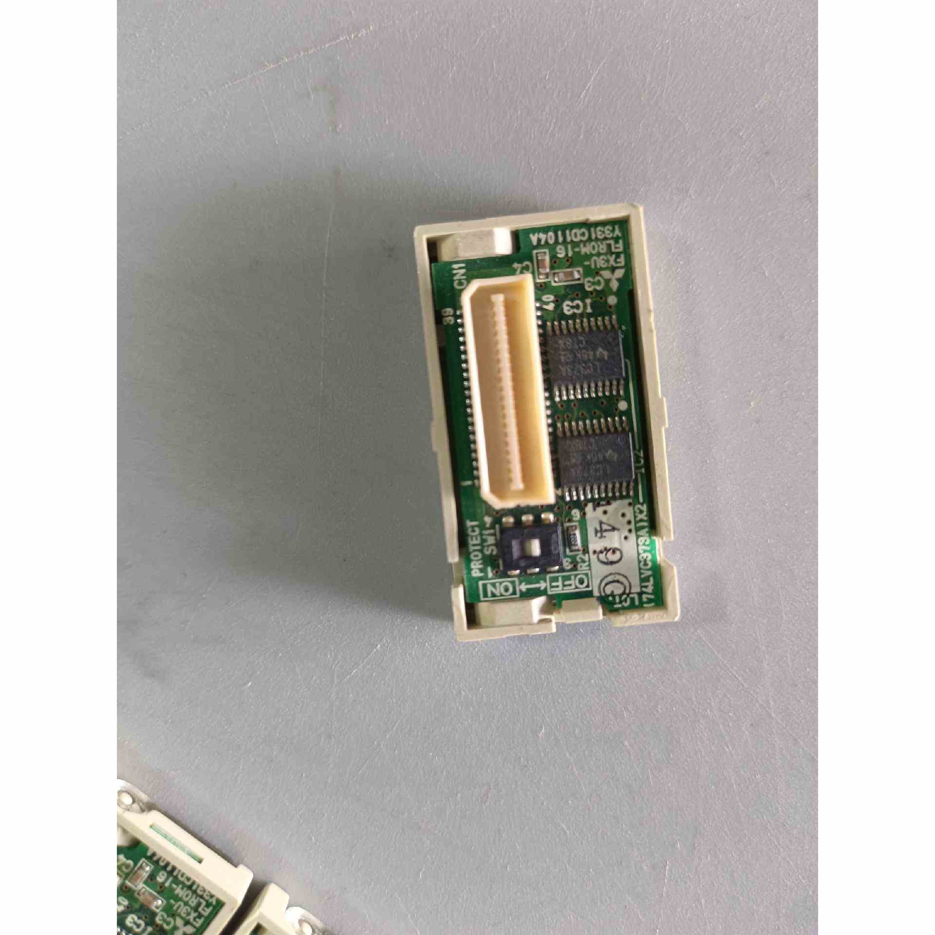 FX3U-FLROM-16 0三菱储存器，包邮，，，不是实价
