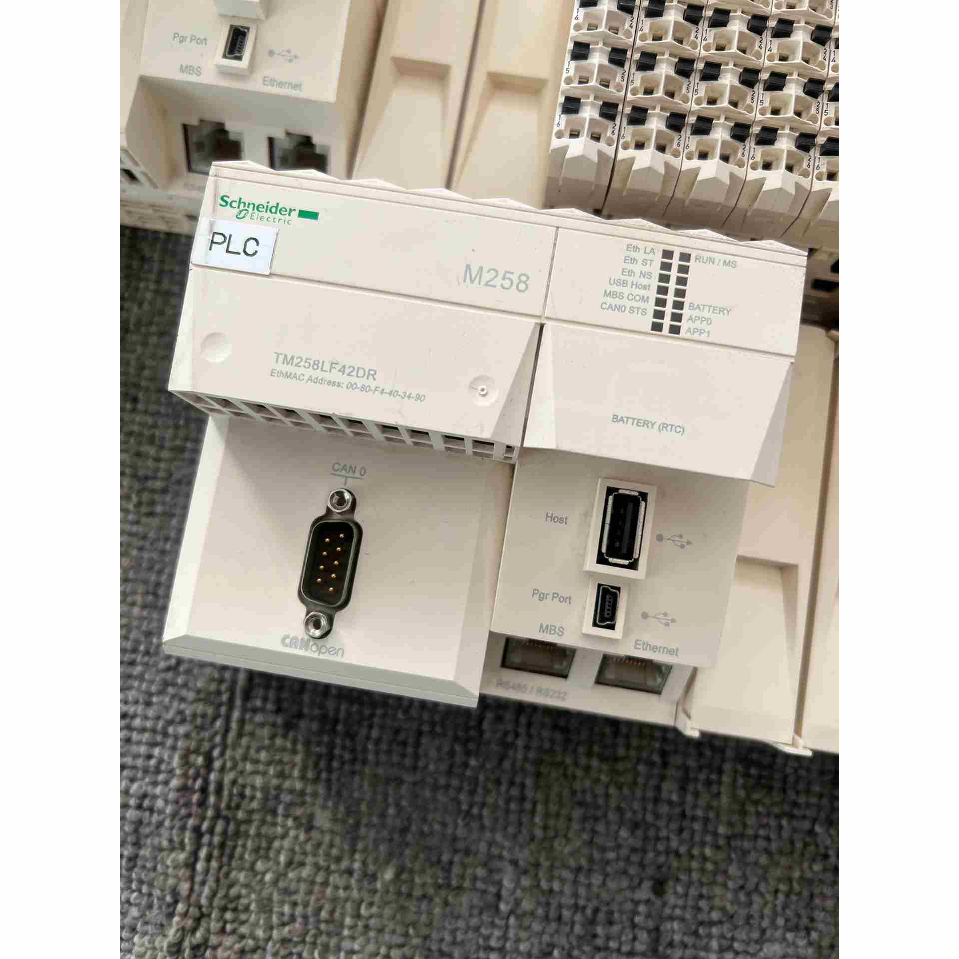 施耐德M258PLC模块可编程控制器TM258LF42DR，不是实价
