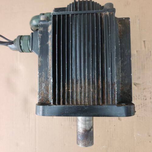 维修安川伺服电机 SGMGH-44ACA21 4.4kw 200，议价