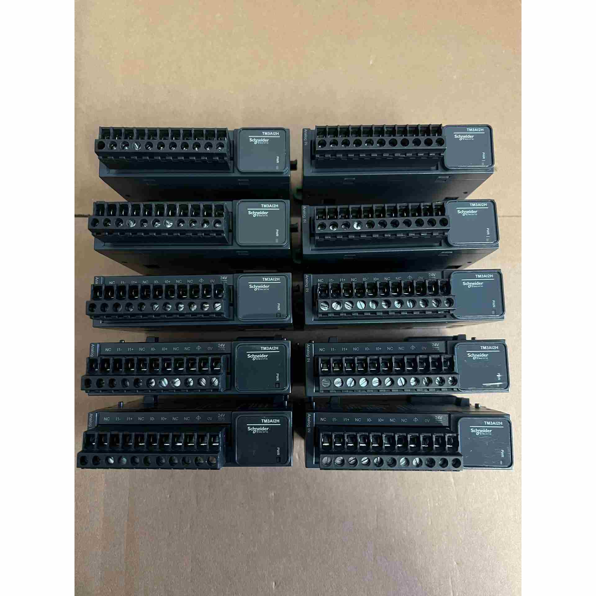 施耐德模块，TM3AI2H，成色99新，还有8只，包邮包，不是实价
