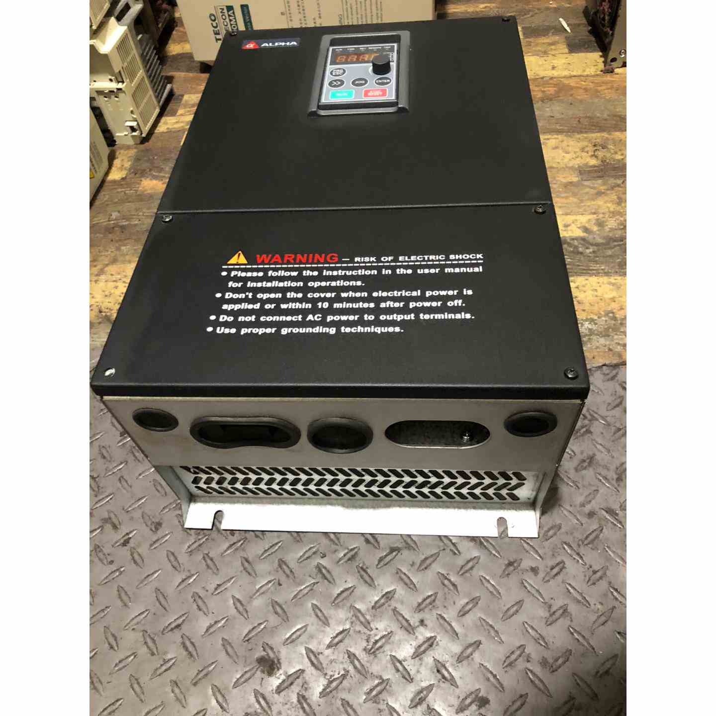 成色新阿尔法变频器 ALPHA6000E-3030P-N 3，不是实价