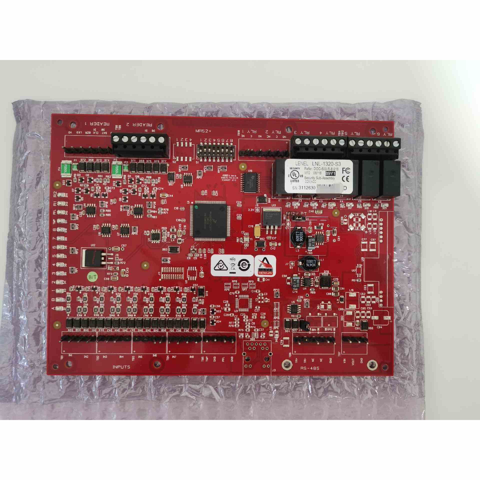 LNL1320-S3主板一张红色板，端子有2处断针，板子是全，不是实价