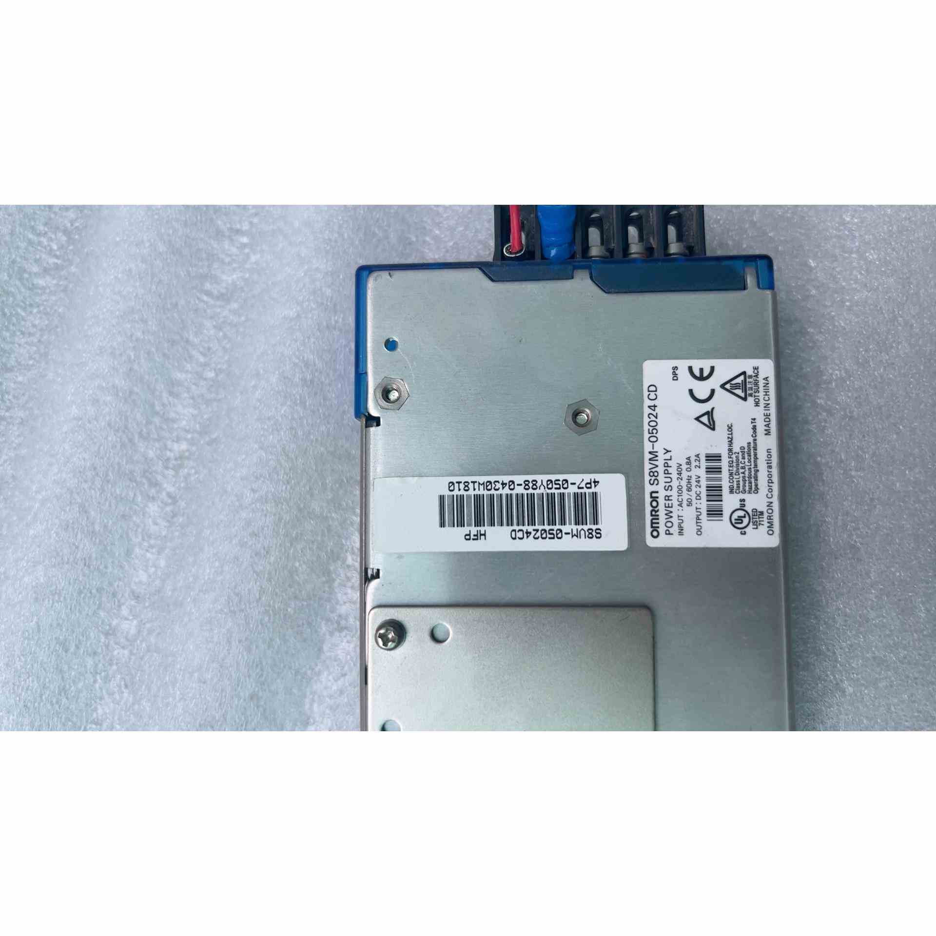 出拆机施耐德电源一个,型号S8VM-05024 CD,成色,不是实价