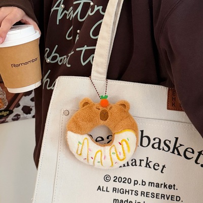 新年小礼物可爱甜甜圈卡皮吱吱叫