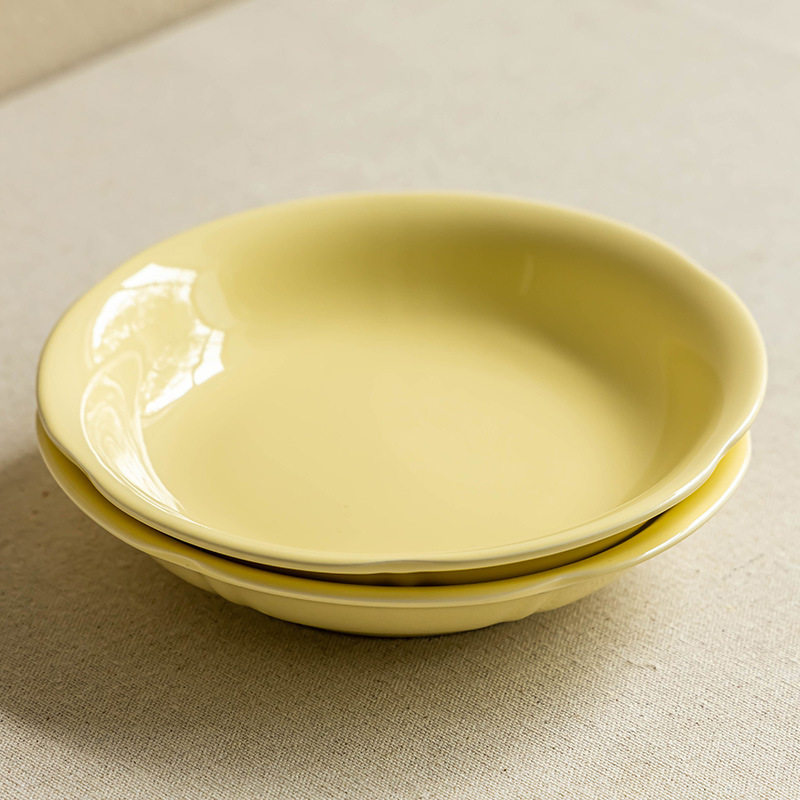 奶油风家用纯色陶瓷盘子