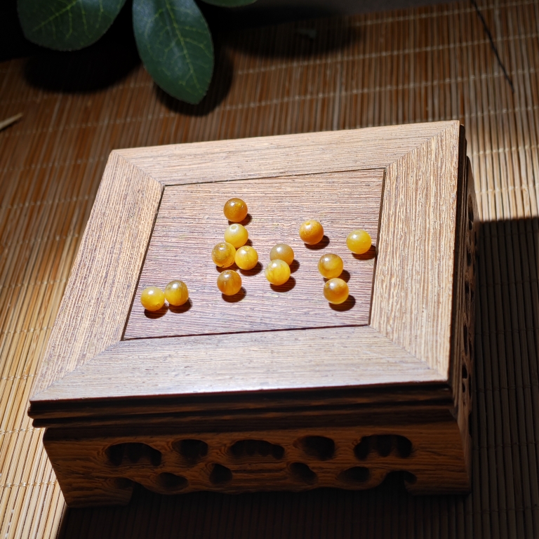 一诺正宗新疆和田玉籽料黄沁鸡油黄圆珠6mm散珠单珠高档珠宝DIY